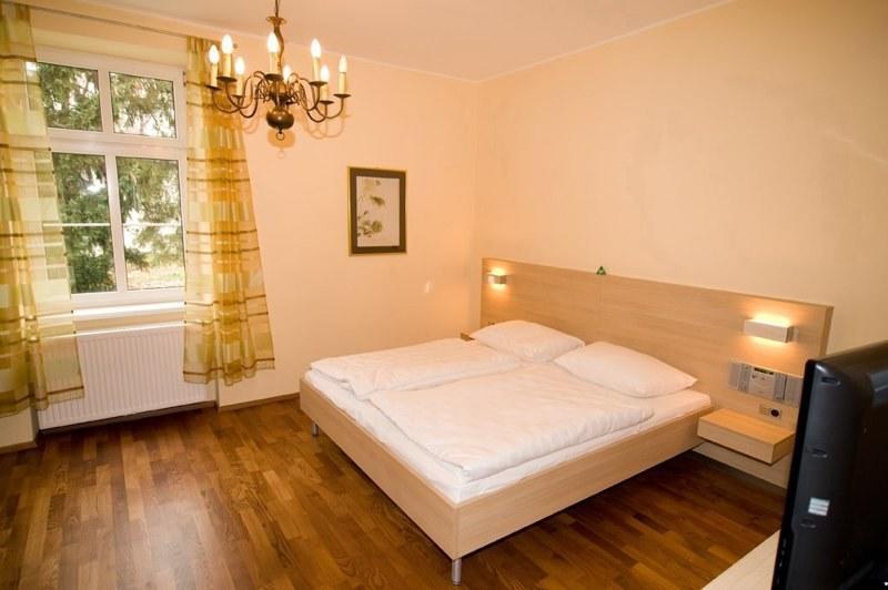 Gasthof Ludl Gross-Enzersdorf Ruang foto